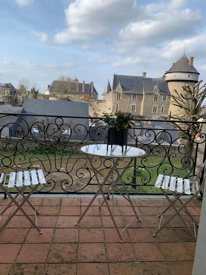 Le Logis Du Vassal Bed & Breakfast Laval  Ngoại thất bức ảnh